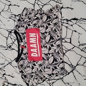 Daamn divided red tag h&m black white and red tropical crop top small
